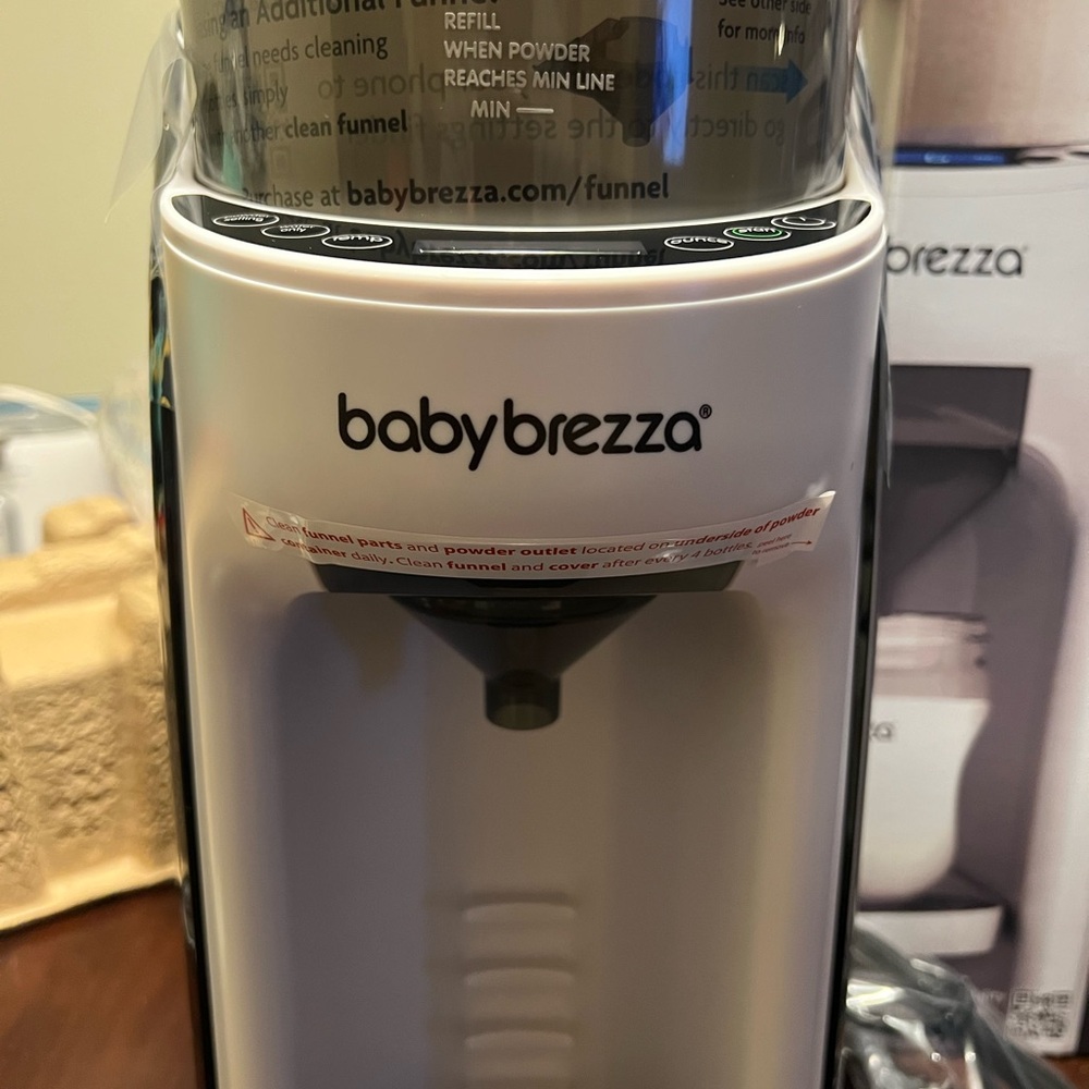 Baby Brezza Formula Pro Advanced - Picture 3 of 5